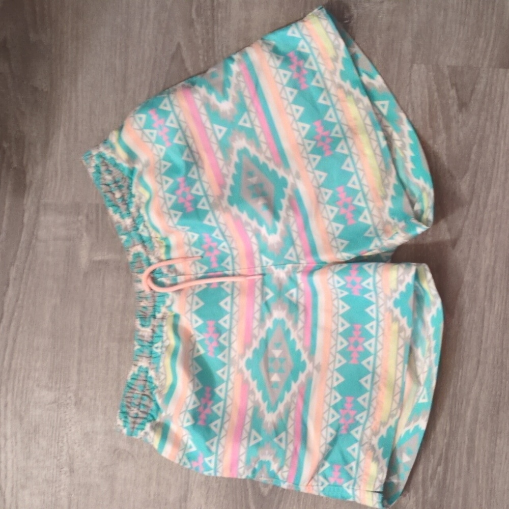 Chubbies en Fuego Aztec print swim trunks size Medium